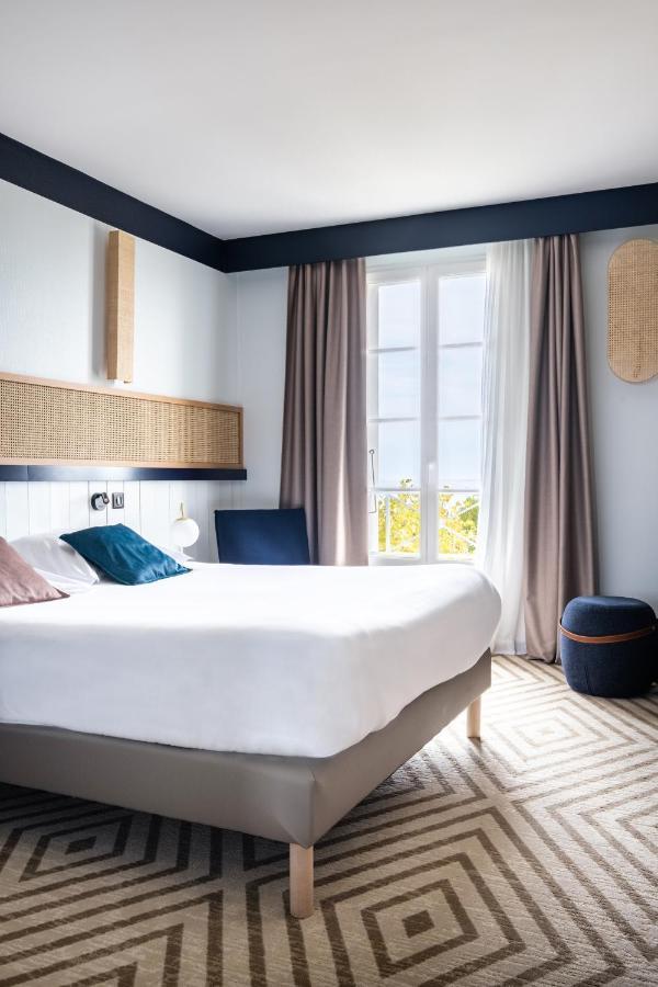 Hotel Le Francais La Flotte Bagian luar foto