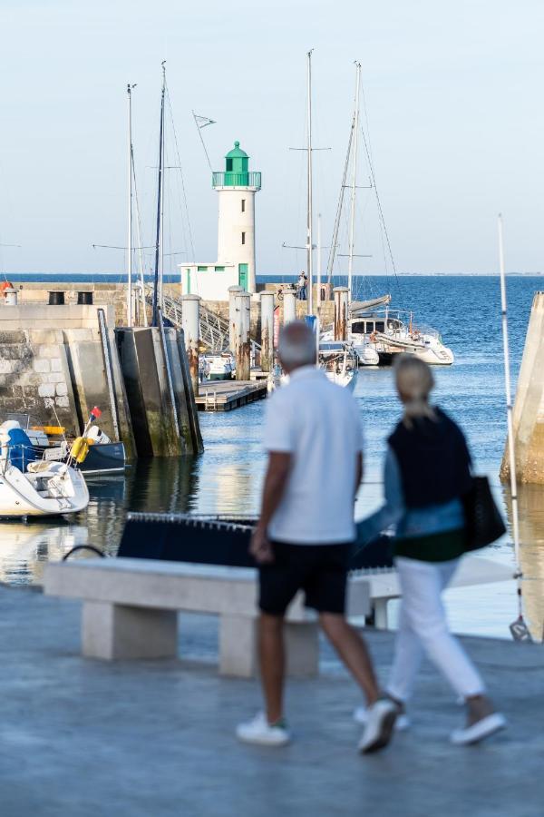 Hotel Le Francais La Flotte Bagian luar foto